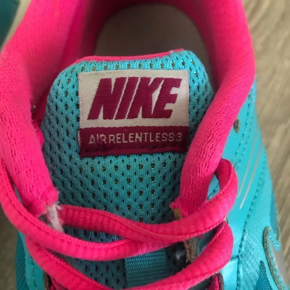 Nike Air Relentless 3 Womens Blue Pink Athletic Running Shoes Sneakers‎ Size 7